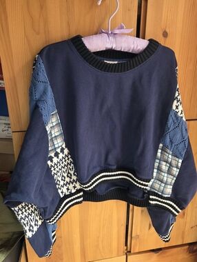 Pilcro Women's Navy Patchwork Crewneck Cropped Sweater Size Medium